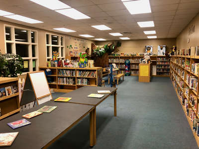 Riverdale Elementary School Media Center in Orlando