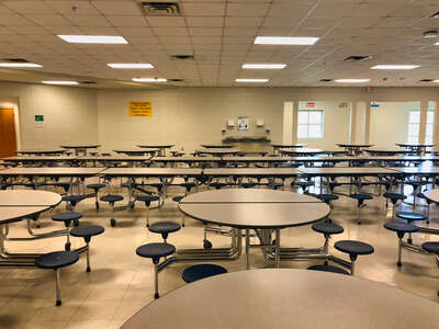 Woodlawn Middle Magnet School Cafeteria in Baton Rouge 2