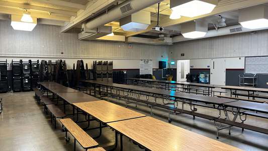 Caswell Dual Language Academy, Academia Bilingüe Elementary School Multi Purpose Room in Ceres 3