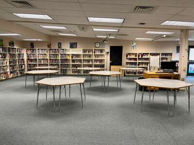 University Elementary School Library in Spokane Valley 2