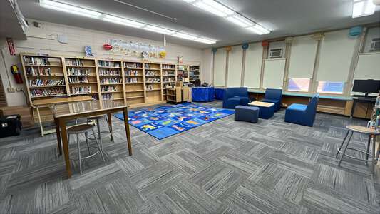 Kershaw - Joshua D Kershaw Elementary School Library in Chicago