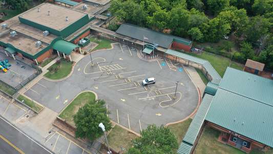 Pleasant Hill Elementary School Parking Lot - Front in Oklahoma City 2