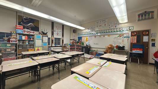 Canty - Arthur E Canty Elementary School Classroom Standard in Chicago