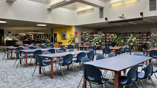 Hood River Valley High School Library in Hood River
