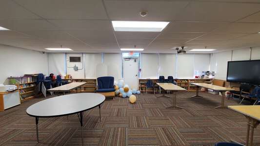 Fort Sanders Ed. Development Center Library 104 in Knoxville