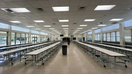 Myers Park High School Cafeteria in Charlotte 5