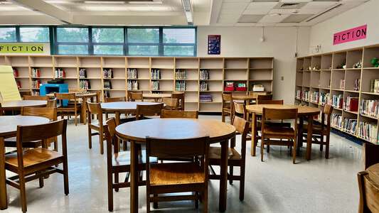 Ramona Boulevard Elementary School Library (3 hr min) in Jacksonville