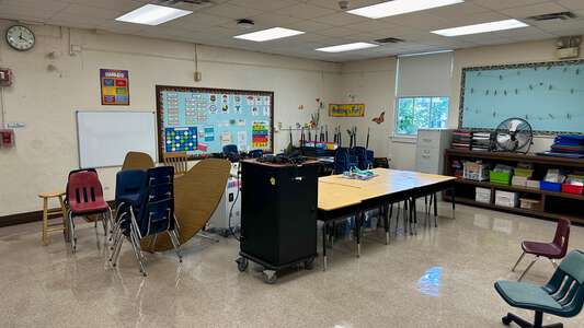 Coconut Grove K-8 School Classroom Standard in Miami