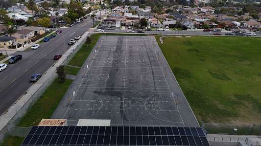 Clark Middle School Outdoor Basketball Courts (Joint Use) in San Diego