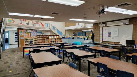 Wengert - Cyril Elementary School Library in Las Vegas