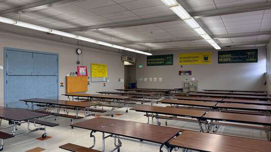 Beach K-5 School Cafeteria in Portland