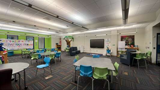 Finch Elementary School Media Center in Atlanta 2