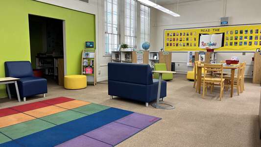 Mountain View Community School Library in San Diego 2