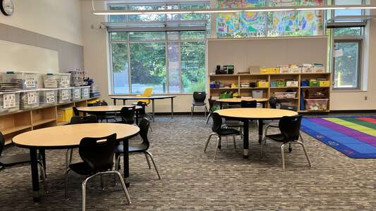 River Road Elementary School Classroom Standard in Eugene 2