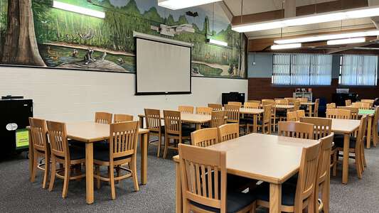 Deer Park Elementary School Library in New Port Richey