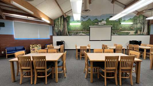 Deer Park Elementary School Library in New Port Richey