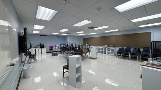Allen Ellender School Classroom Standard in Marrero 2