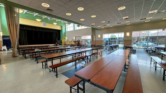 Lincoln School for the Arts Cafeteria in Marrero 3