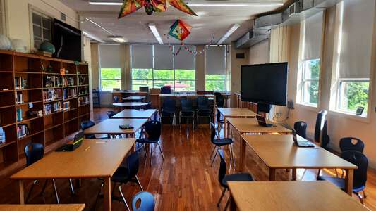 Richard Yoakley School Library in Knoxville