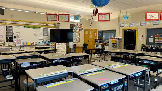 Vallecito Elementary School Classroom Standard in San Rafael