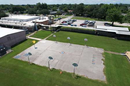 Worsham Elementary School Outdoor Basketball Courts in Houston