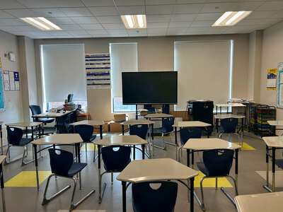 Taft - William Howard Taft Freshman Academy Classroom Standard in Chicago
