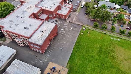 Woodlawn K-5 School Outdoor Basketball Courts in Portland 2