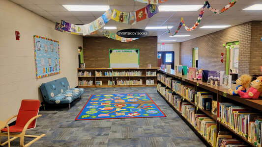 Lake Asbury Elementary School Library in Green Cove Springs