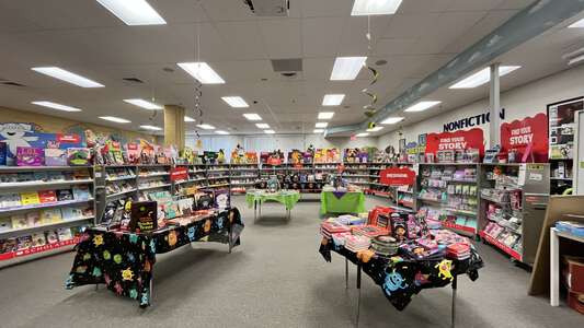 Knight Elementary School Media Center in Lilburn