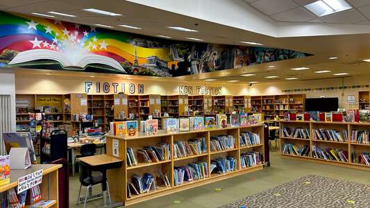 Windsor Oaks Elementary School Media Center in Virginia Beach 4