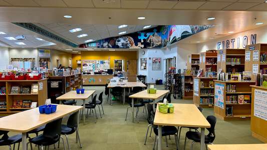 Windsor Oaks Elementary School Media Center in Virginia Beach 2
