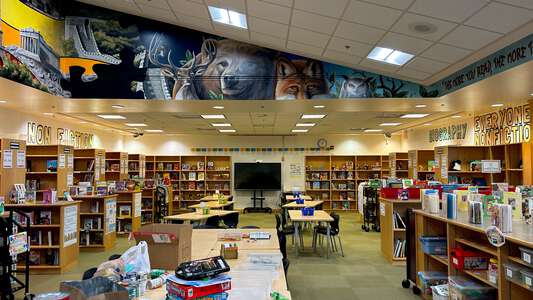 Windsor Oaks Elementary School Media Center in Virginia Beach 3