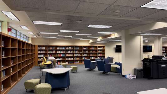 Darnell-Cookman School of Medical Arts Library (3 hr min) in Jacksonville 3