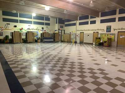 Dixie Magnet Elementary School Cafeteria in Lexington