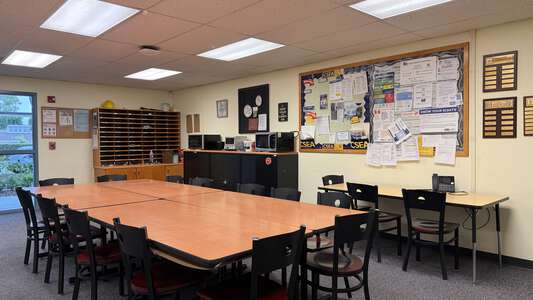 University Park Elementary School Staff Lounge in Irvine