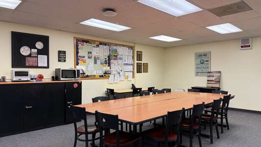 University Park Elementary School Staff Lounge in Irvine