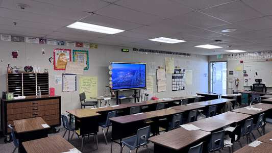Rio Rosales Elementary School Classroom Standard in Oxnard