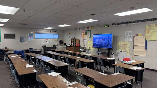 Rio Rosales Elementary School Classroom Standard in Oxnard