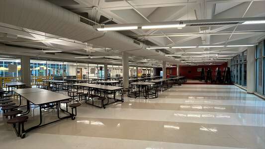 Maynard Holbrook Jackson High School Cafeteria in Atlanta 3