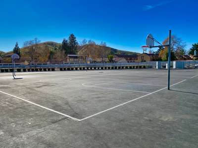 Bob Holcomb Elementary School Outdoor Basketball Courts in San Bernardino