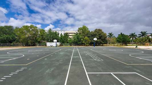 Davie Elementary School Outdoor Basketball Courts in Davie