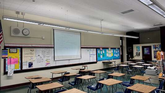 Eliot Arts Magnet Academy Classroom Standard in Altadena