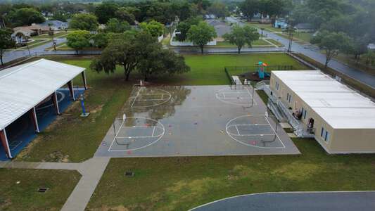 Davenport Elementary School Outdoor Basketball Courts in Davenport 2