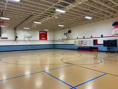 Swegle Elementary School Gym in Salem