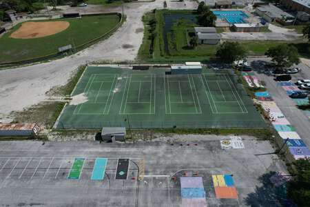 Duncan U. Fletcher High School Tennis Courts (3hr min) in Neptune Beach