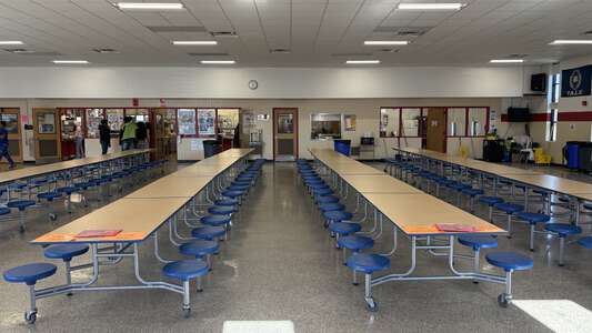 Bayside Middle School Cafeteria in Virginia Beach