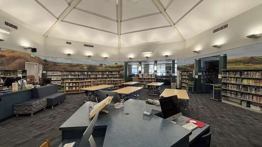 Wagner Ranch Elementary School Library in Orinda