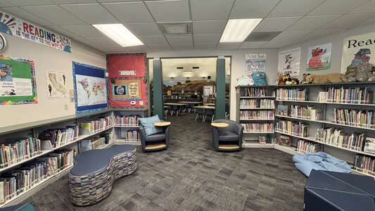 Wagner Ranch Elementary School Library in Orinda
