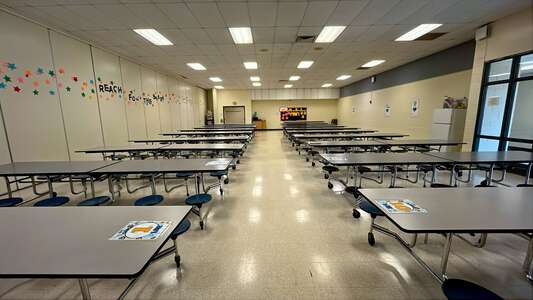 Lebanon Road Elementary School Cafeteria in Charlotte 4