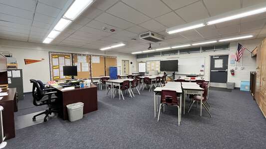Arroyo Elementary School Classroom Standard in Pomona